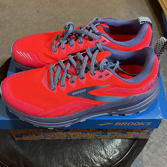 Brooks Shoes - Brooks Cascadia 16 Trail Running Shoes WM 10 NWB